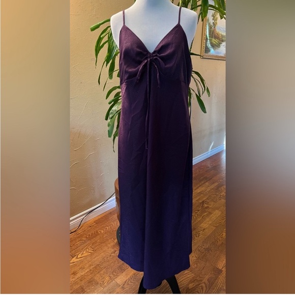 NWT Emma & Michele Midi Slip Satin Dress - Picture 4 of 5
